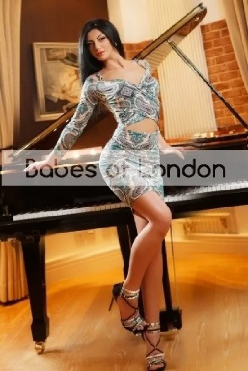 Escorts love dates outside London