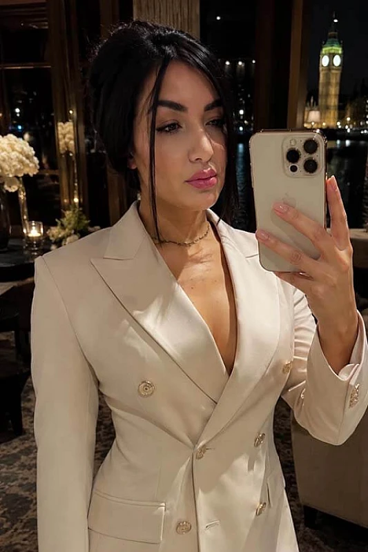 Jessika - Selfie 3