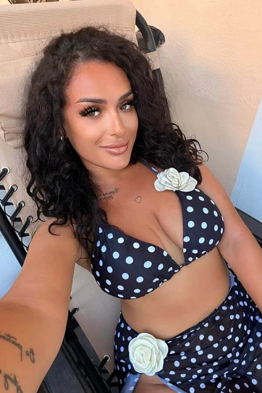 Candy - Selfie 1