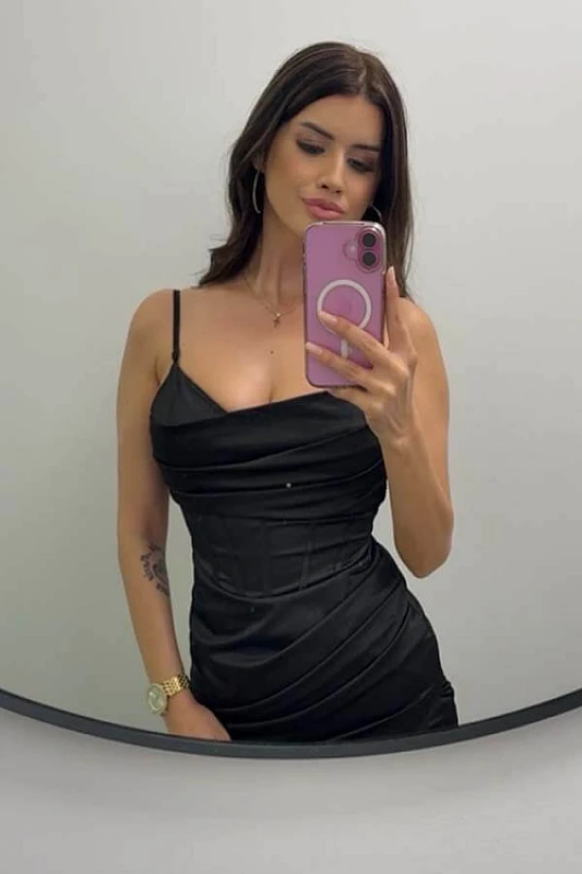 Adriana - Selfie 1