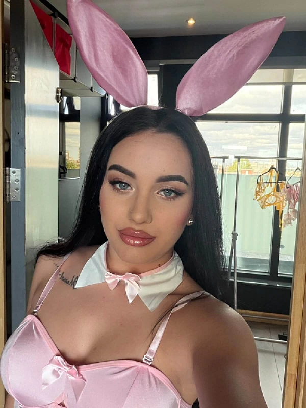 Billie - Selfie 3