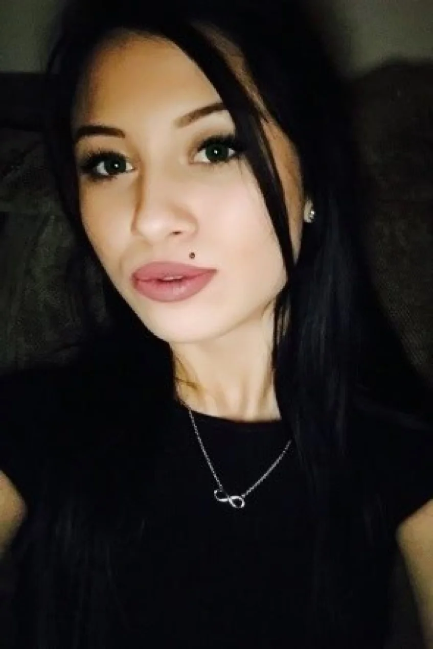 Escorts With Lush Lips