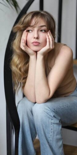 Russian Escort In Kensington Gardenia