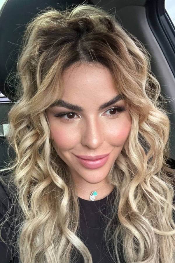 Busty London Escort Generosa