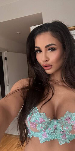 34D Escort Kataleya