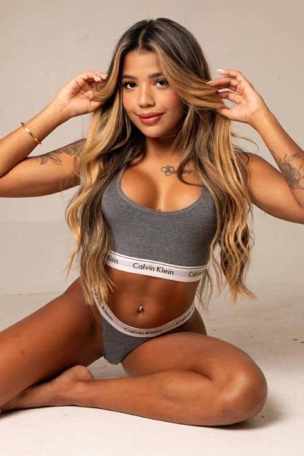 Busty London Escort Girl Laysa