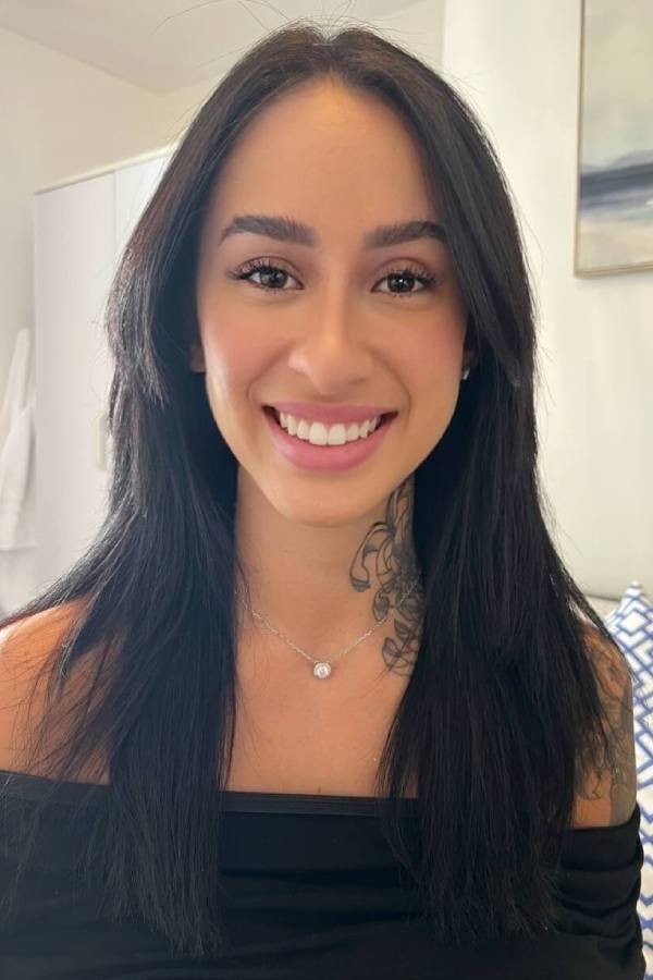 Sexy London Escort Zari