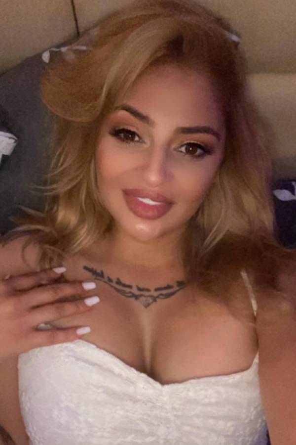 Friendly London Escort Seda