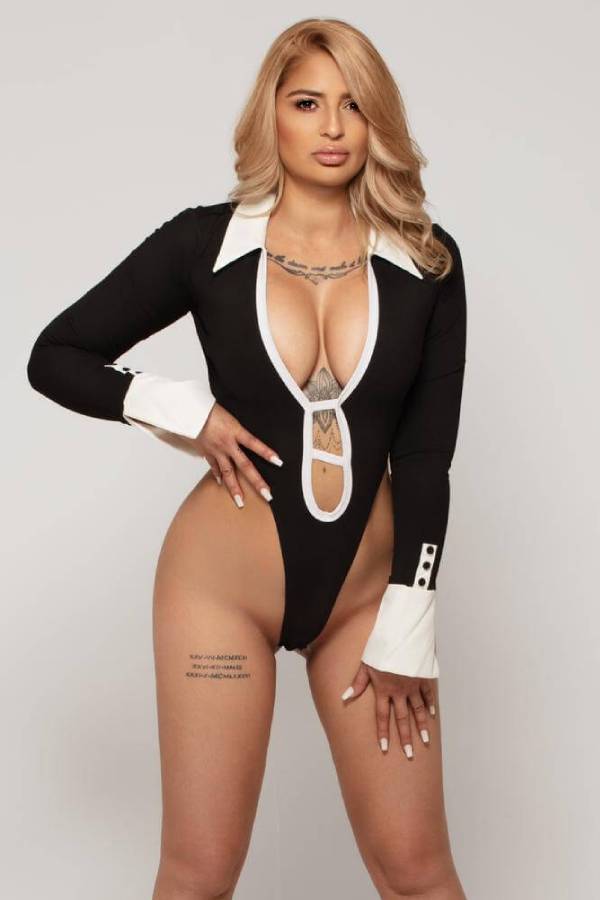 Blonde Busty Escort Girl Seda