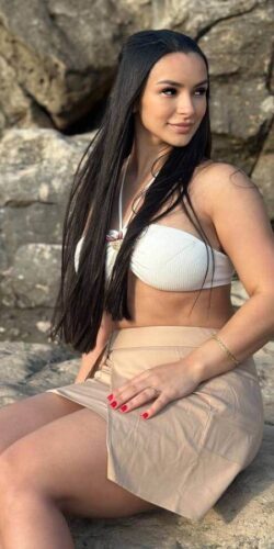 Natural Busty Escort Tops