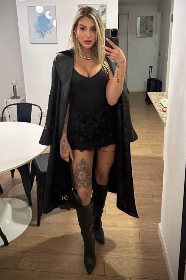 Playful London Escort Ricola
