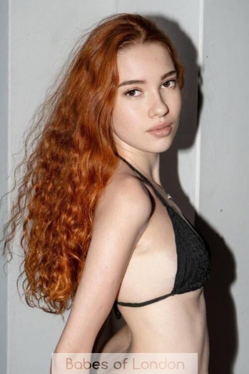 Slim London Escort Ogdena
